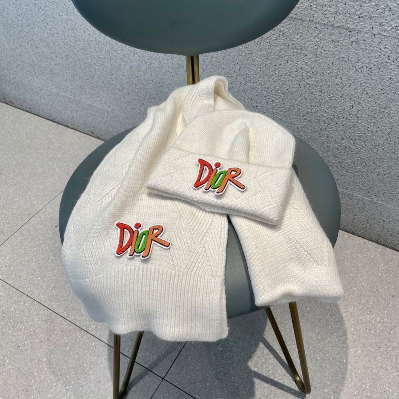 Christian Dior Caps Scarfs